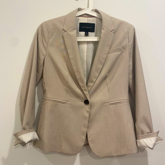 Banana Republic Jackets & Blazers - Banana Republic 0P Striped Blazer